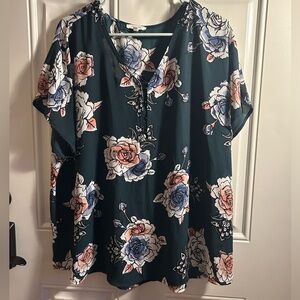 Maurice’s Women’s Dark Green Floral V-neck short sleeve top